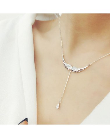 Stříbrný náhrdelník s křídly